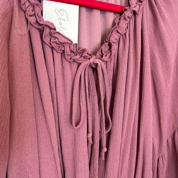 Pretty soft mauve dress with flowy sleeves, elastic waist and ruffle detail - Picture 5 of 10